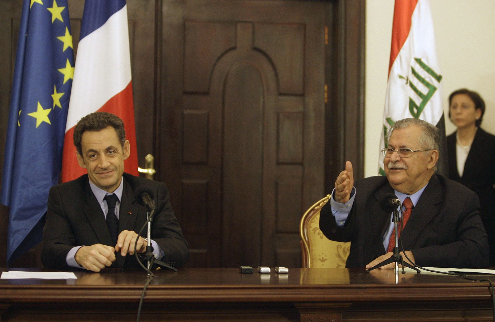 Nicolas Sarkozy llega a Irak en una visita sorpresa