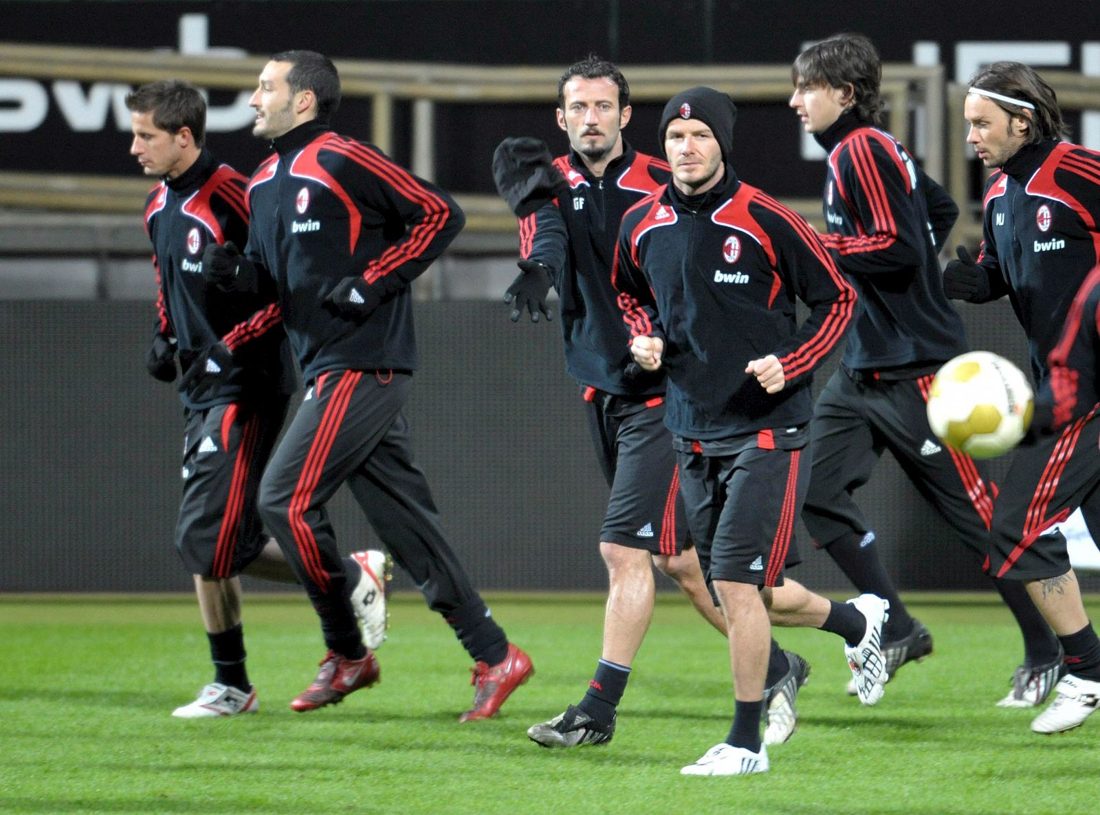 SESIÓN DE ENTRENAMIENTO DEL MILÁN