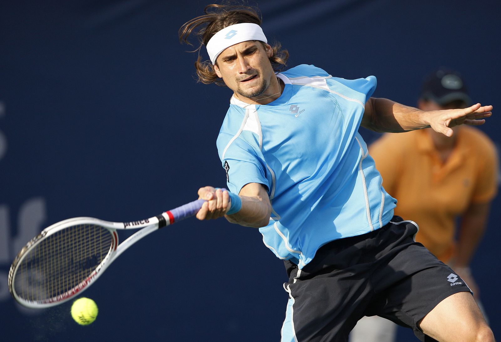 David Ferrer no dio opciones al ruso Igor Andreev en Dubai.