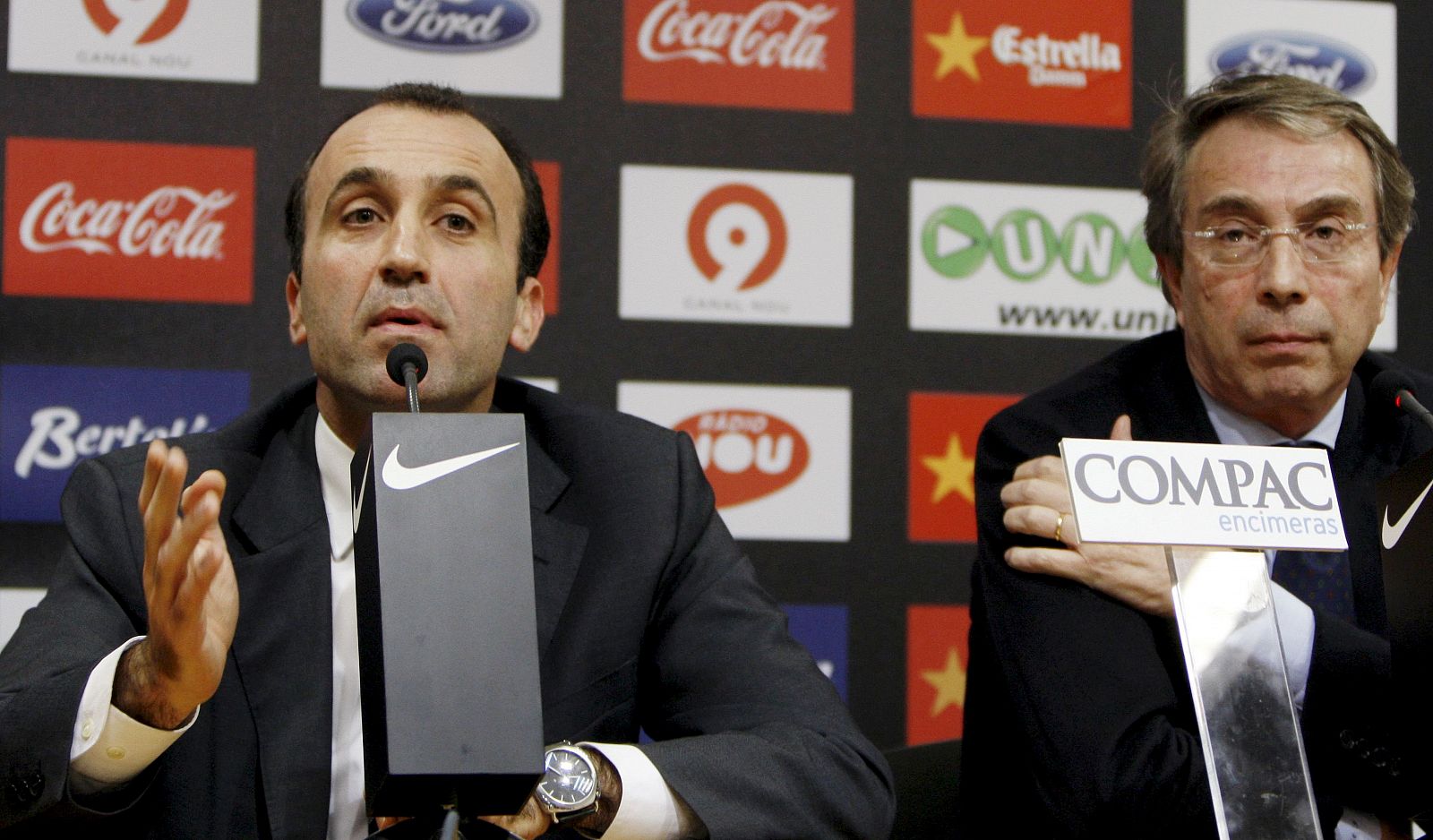 El nuevo consejero delegado del Valencia CF, Javier Gómez, junto al presidente del club Vicente Soriano.