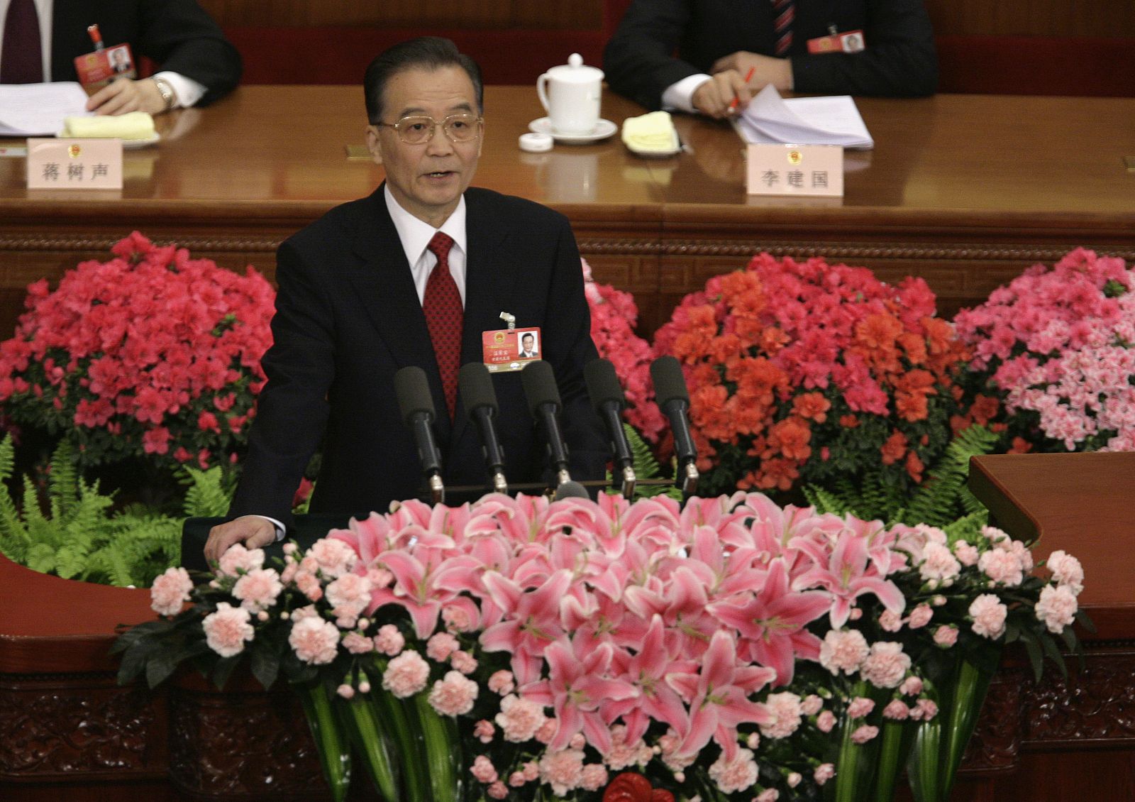 El primer ministro chino Wen Jiabao durante su discurso en la sesión anual de la Asamblea Nacional Popular.