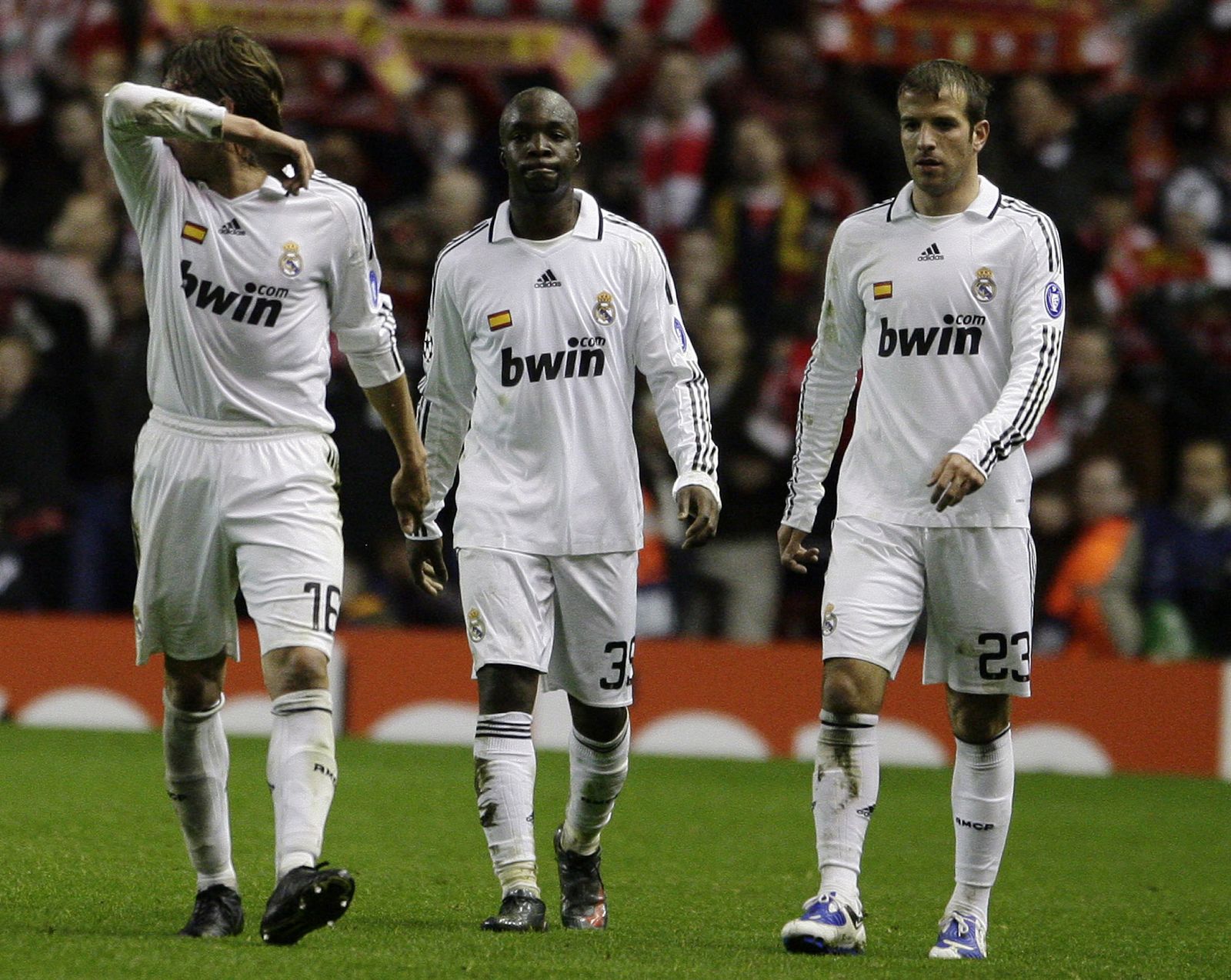 Ninguno de los jugadores del Madrid, a excepción de Casillas, tuvo una actuación brillante en Anfield.