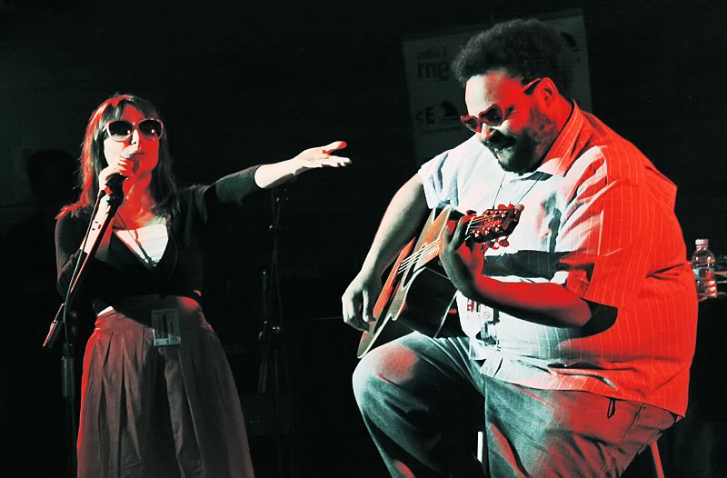 Zahara en La Casa Encendida (Madrid) con Carlos Jean.