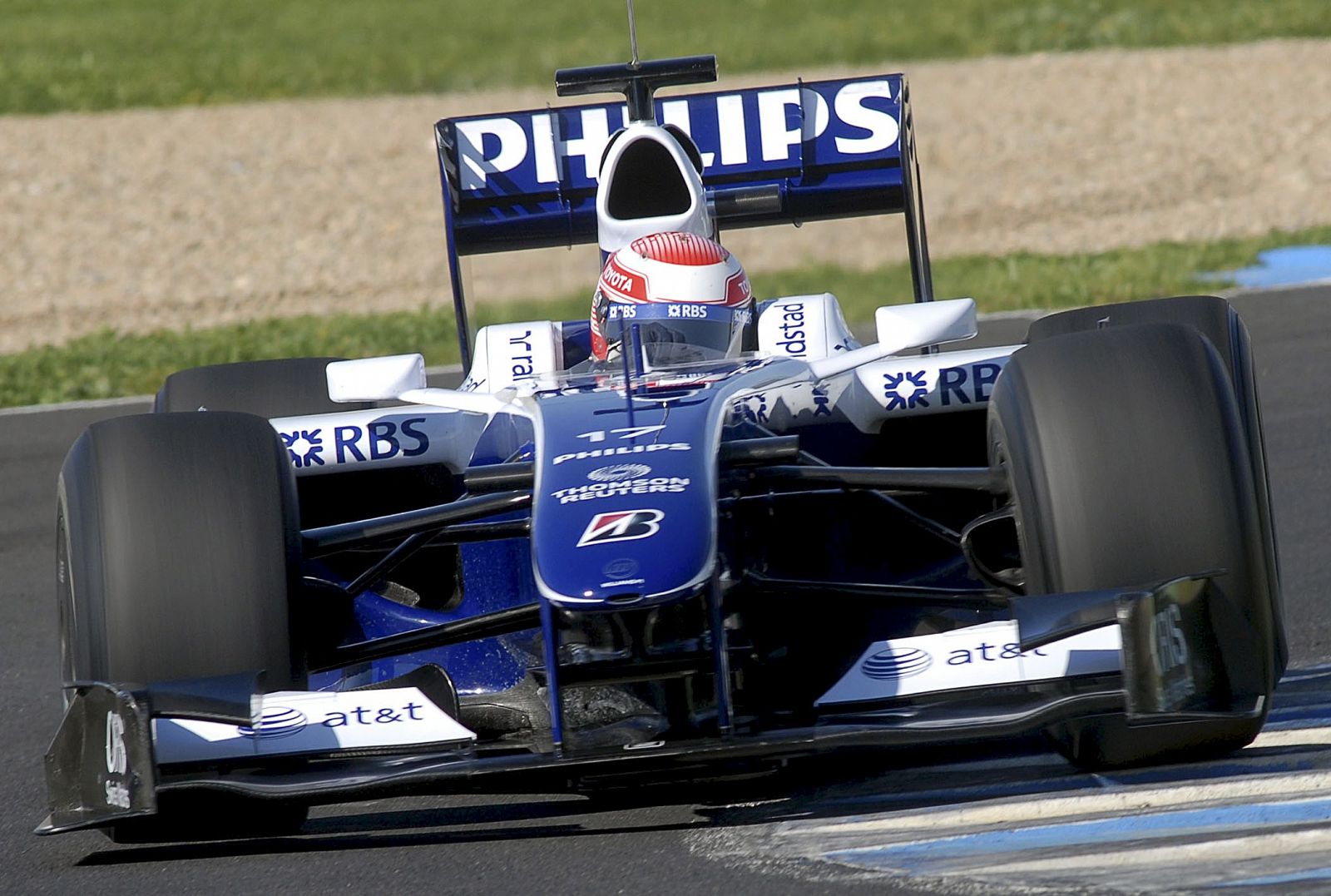 Kazuki Nakajima, durante los entrenamientos que la escudería Williams ha realizado en el circuito de Jerez.