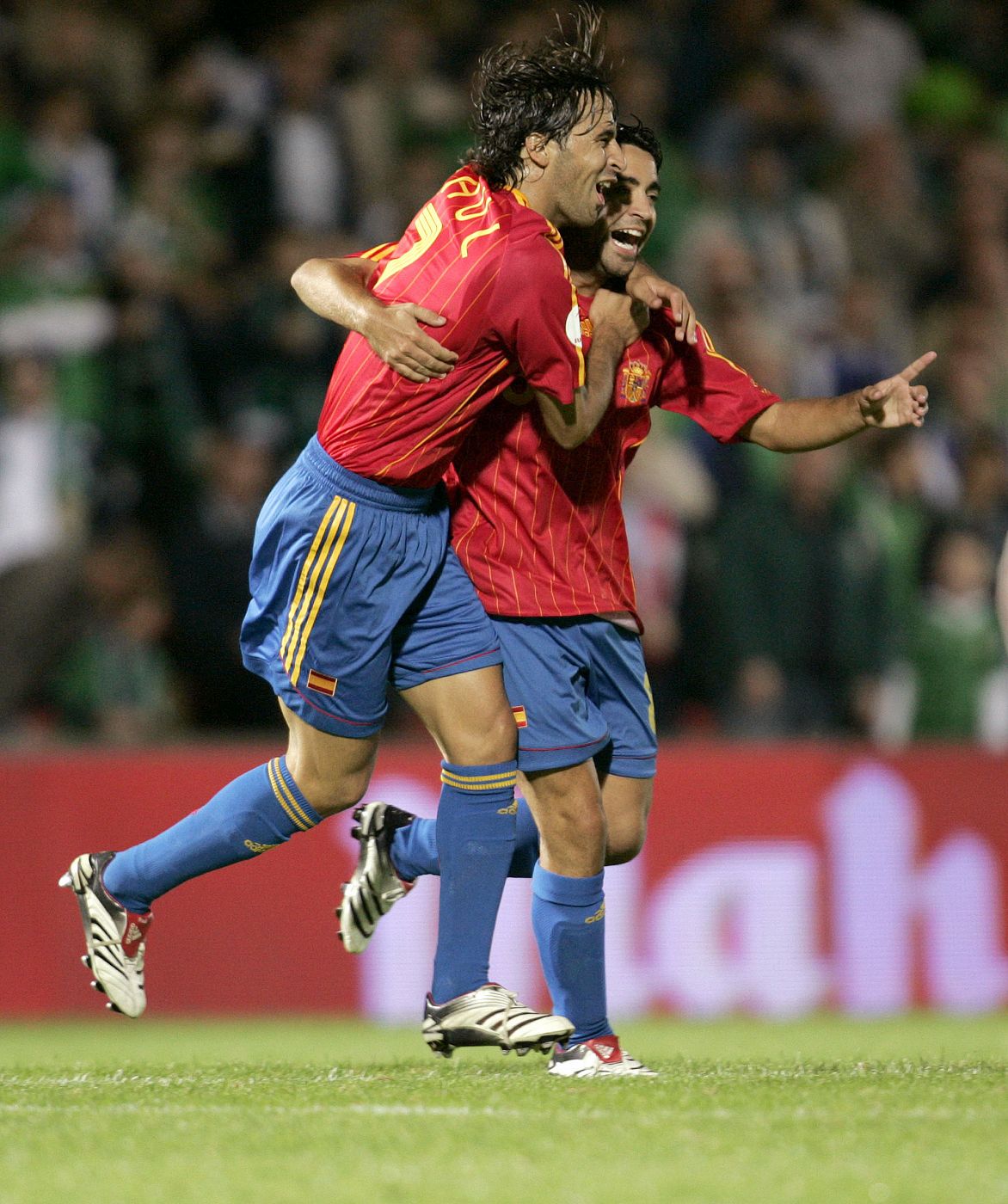 Raúl jugó su último partido con la selección contra Irlanda del Norte.