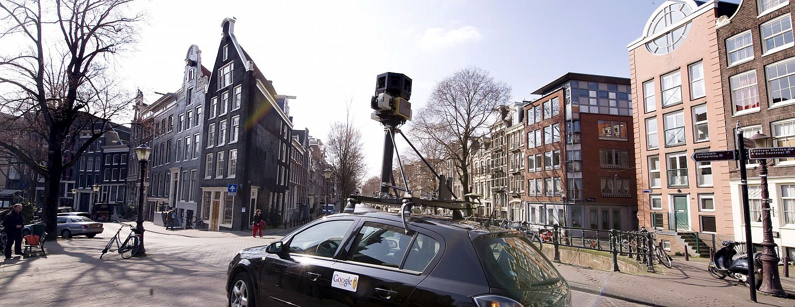 Cámara de Google Street View por las calles de Amsterdam, Holanda