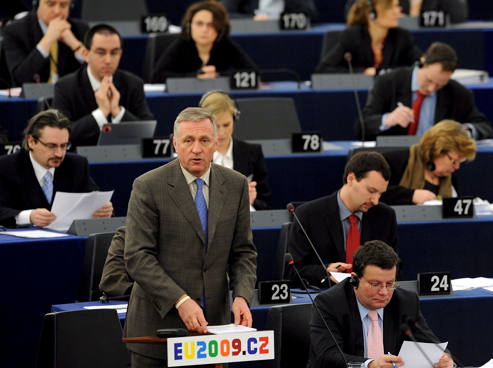 Topolanek, durante su comparecencia ante el Parlamento Europeo, en Estrasburgo.