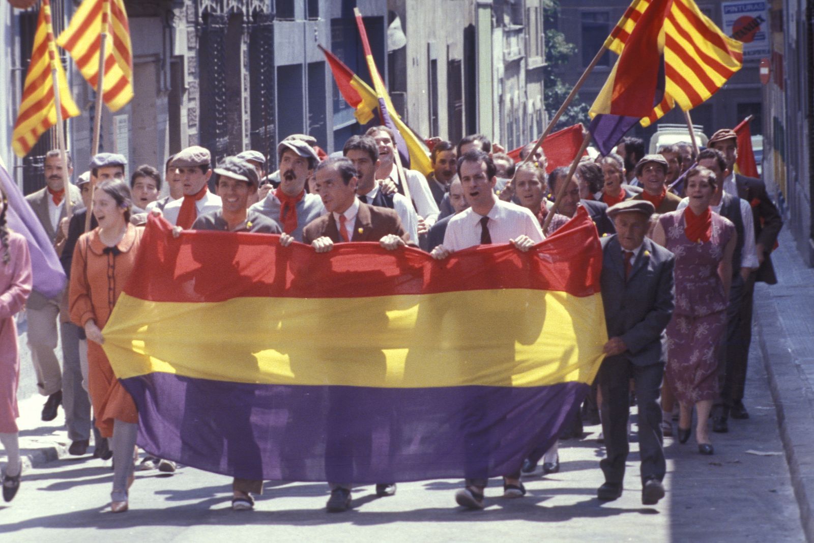La sèrie "La plaça del Diamant" retrata la societat catalana des de 1928 fins a la posguerra