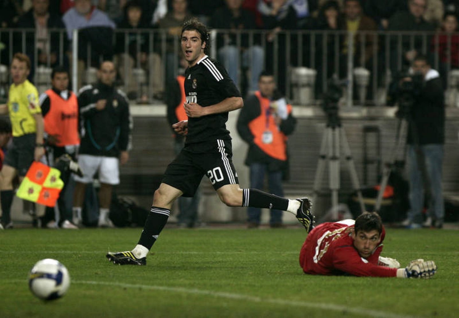 Higuaín ha marcado cinco de sus quince goles de esta temporada al Málaga.