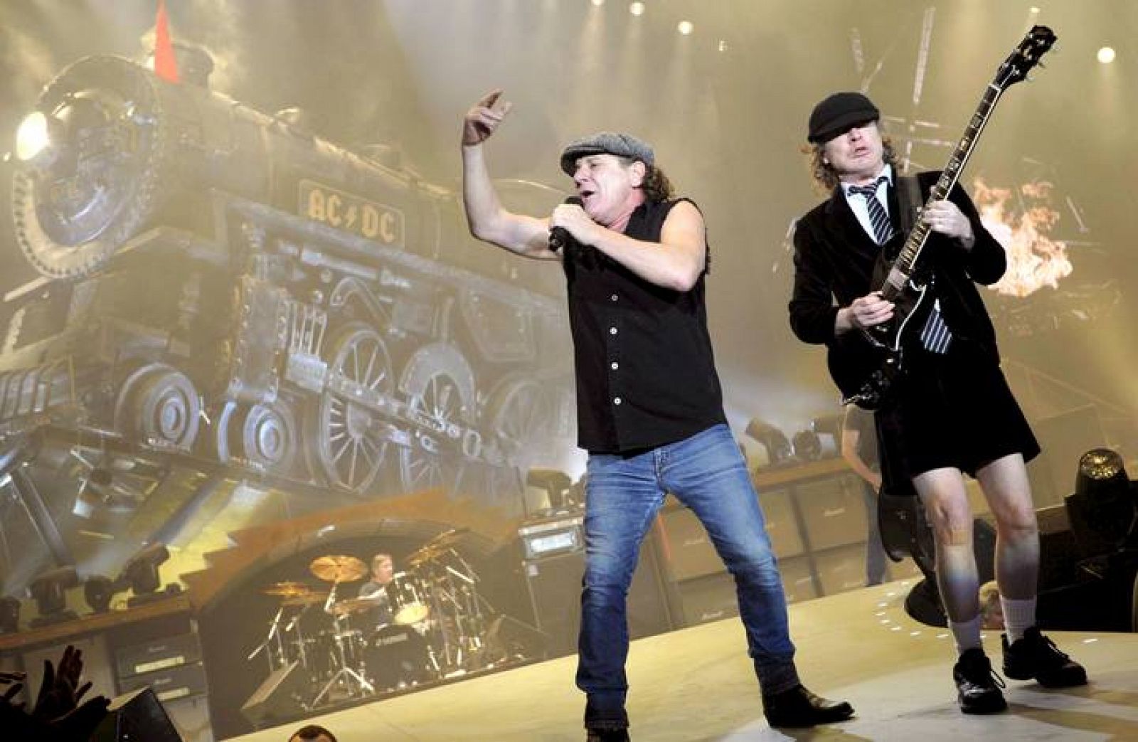 AC/DC hace disfrutar a 16.000 fans en Barakaldo RTVE.es