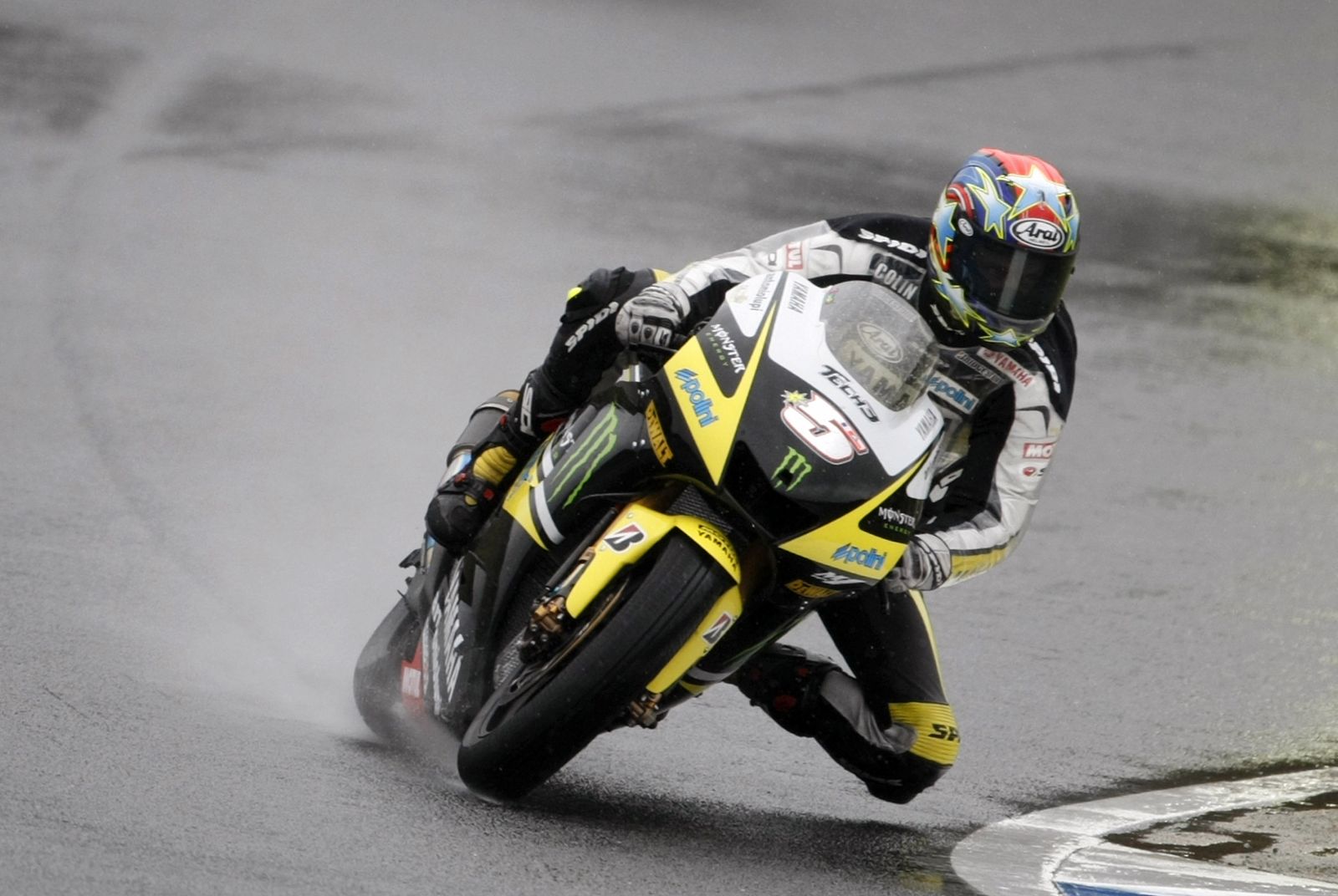 Colin Edwards espera superar en Le Mans los problemas que tuvo en Jerez.