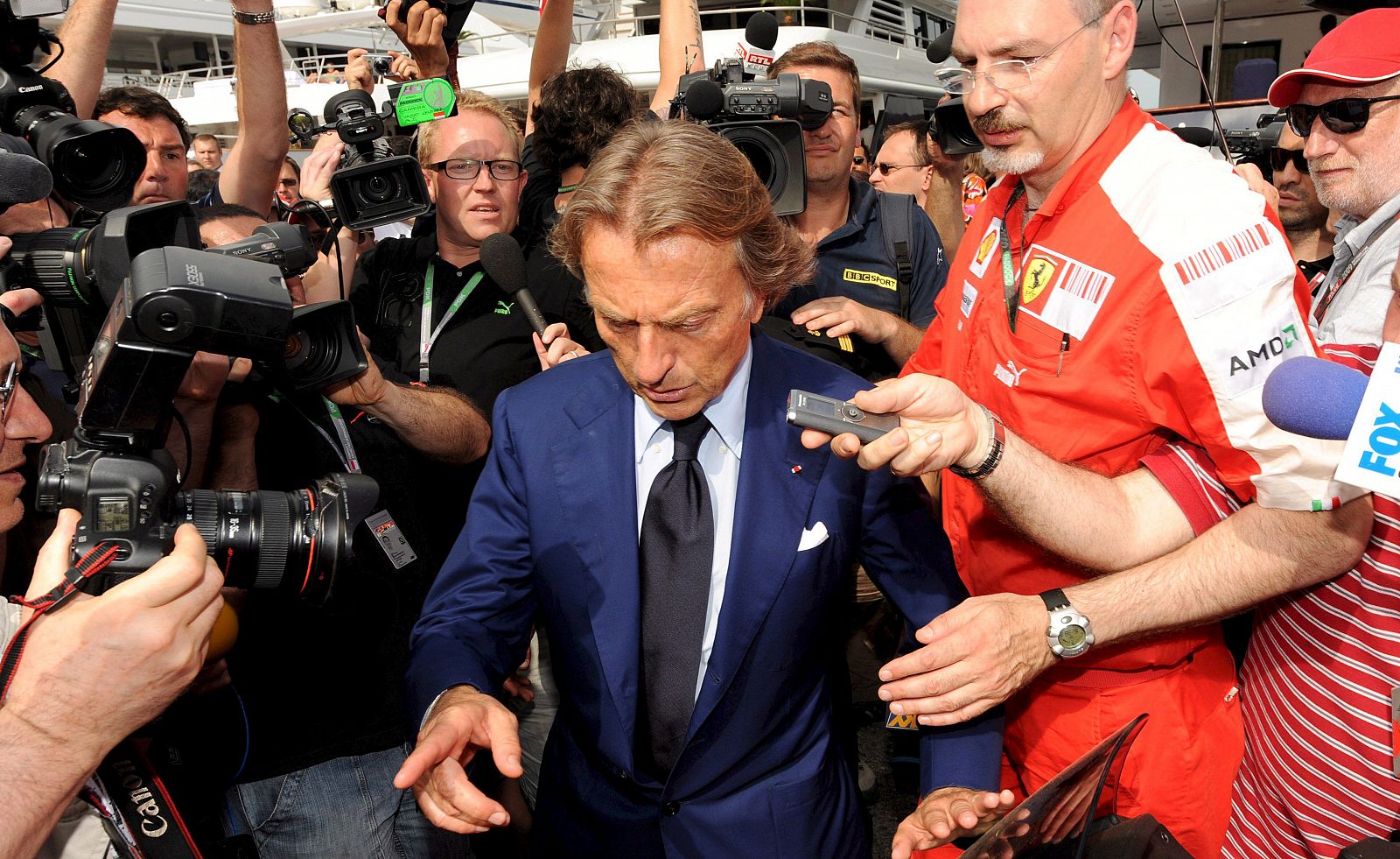 El italiano Luca di Montezemolo, presidente de la escudería Ferrari, tras finalizar la reunión.