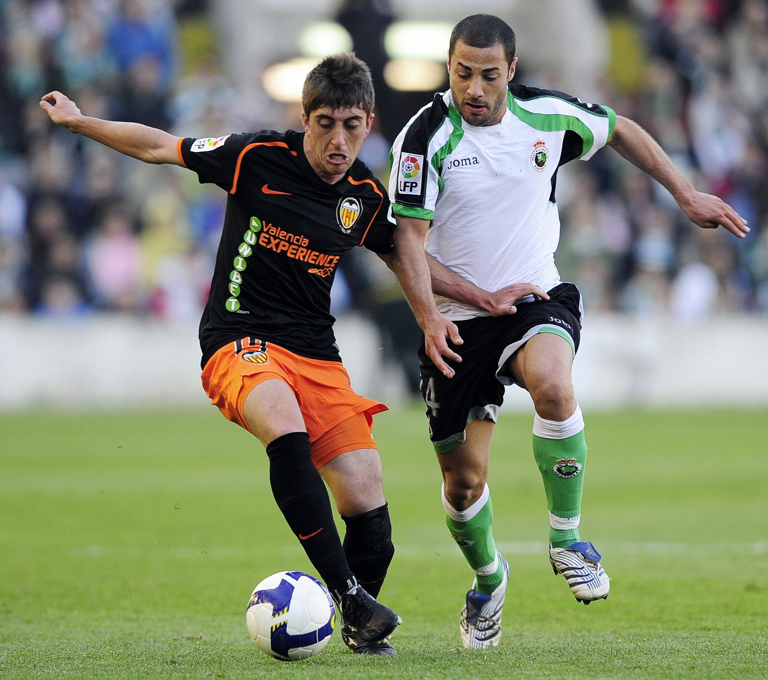 Pablo Hernández, en un partido contra el Racing de Santander