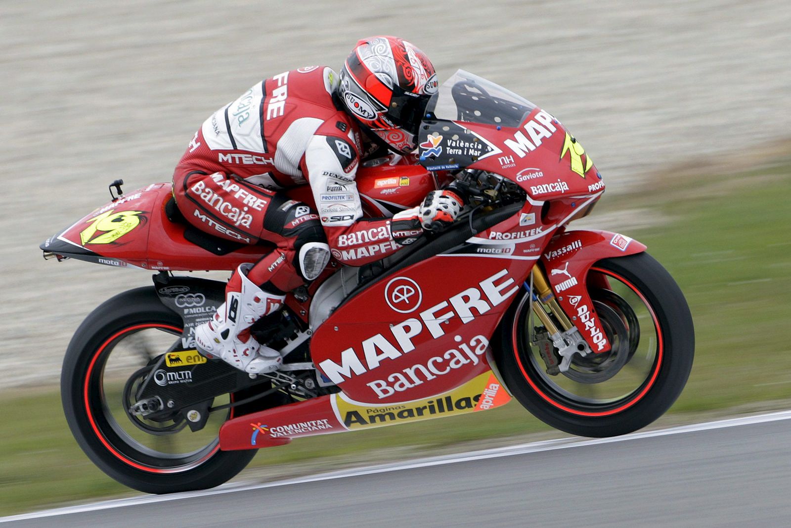 Alvaro Bautista, durante la sesión de entrenamientos celebra en el circuito de Assen.