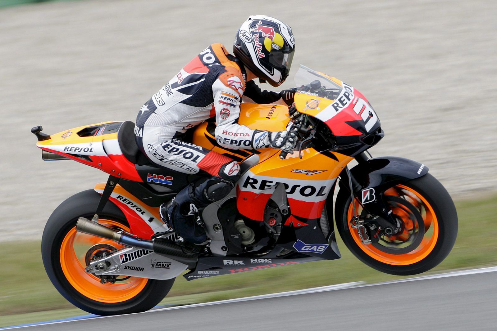 Dani Pedrosa, durante el último Gran Premio de Holanda, en el que acabó por los suelos.