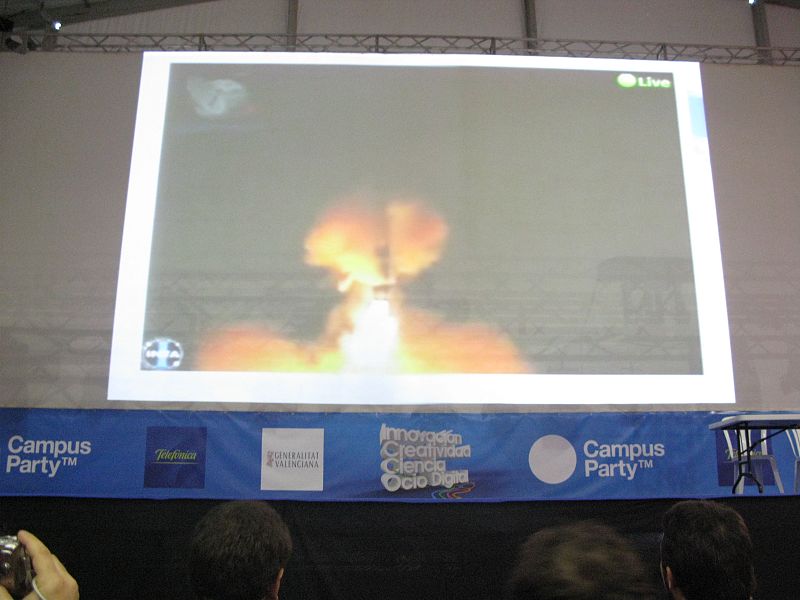 A las 20:45 horas, la Zona de Participantes de la Campus ha sido testigo privilegiado del lanzamiento del NANOSAT 1B