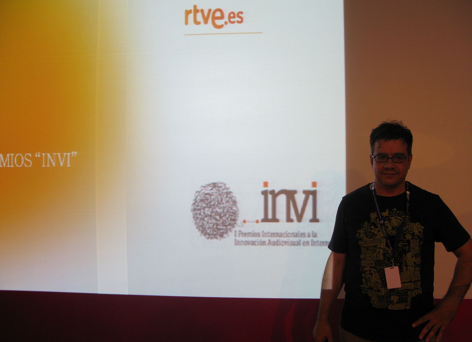 Francisco Asensi, director de desarrollo de negocio de RTVE.es, ha presentado los premios a los campuseros.