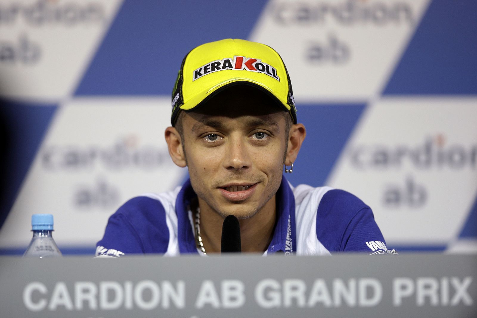 El piloto de Yamaha Valentino Rossi atendió a los periodistas en el circuito de Brno