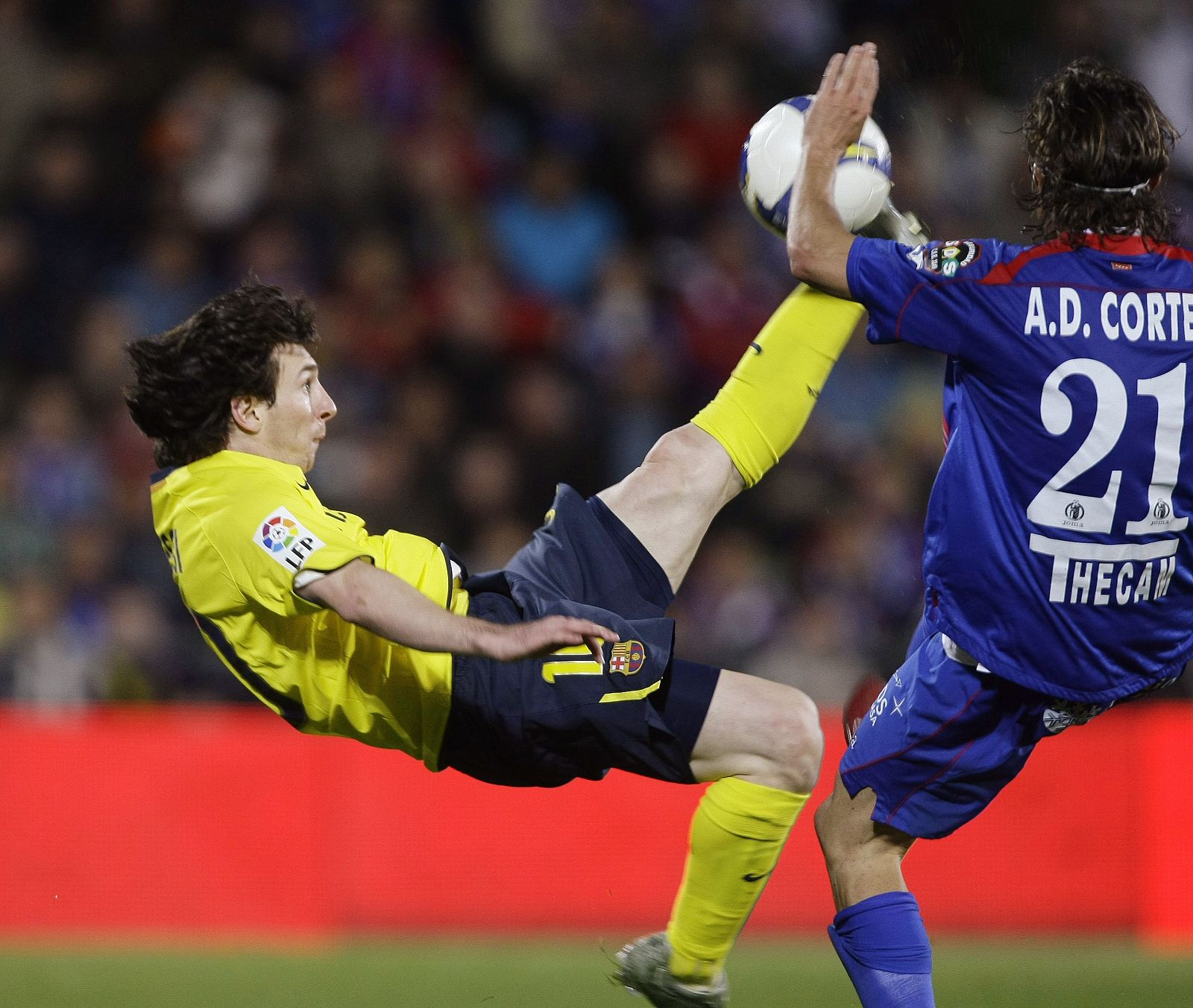 Es probable que Messi no pueda repetir chilena en el campo del Getafe como la temporada pasada