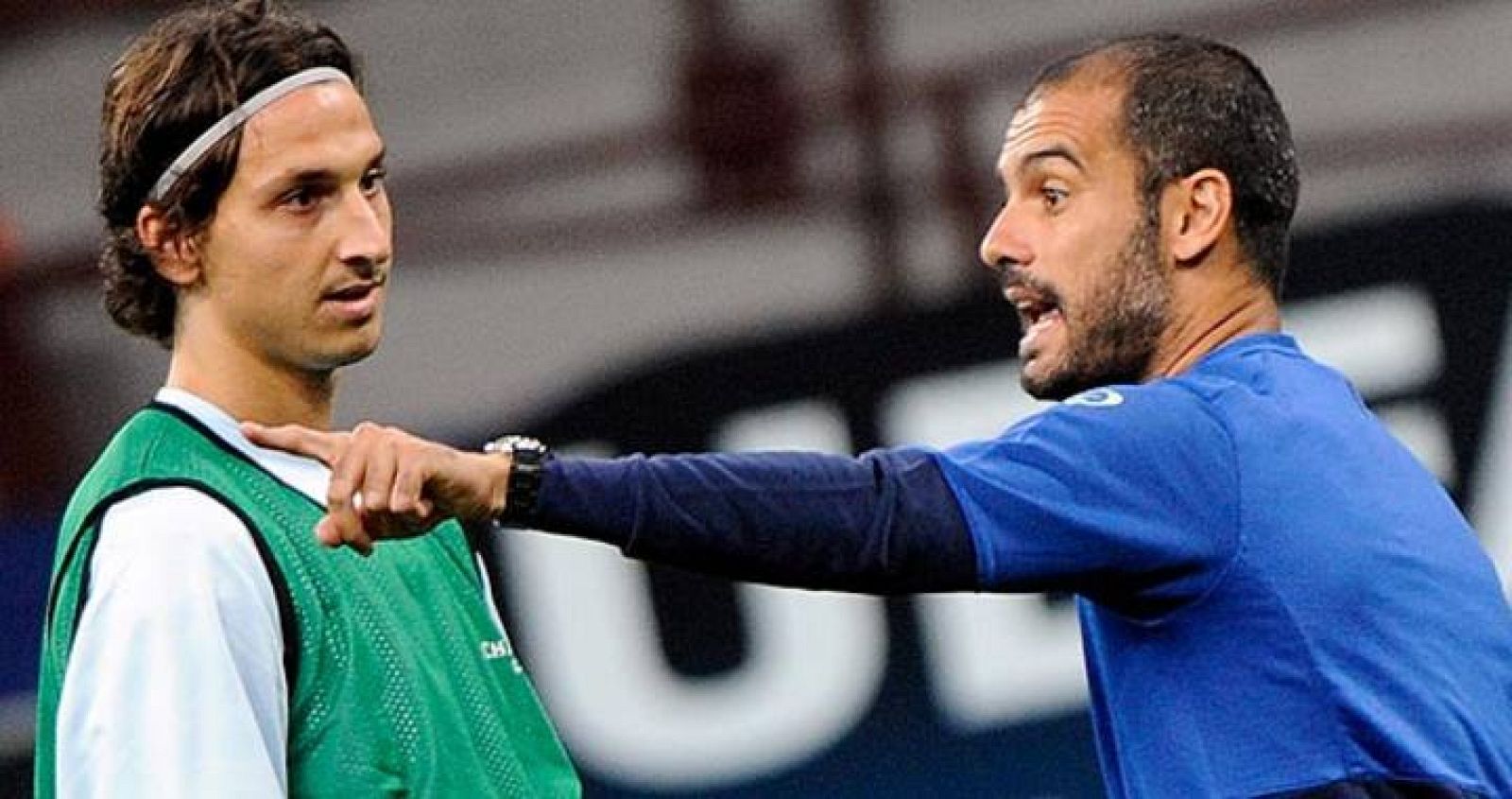 Pep Guardiola durante el entrenamiento previo al partido contra el Inter de Milán.