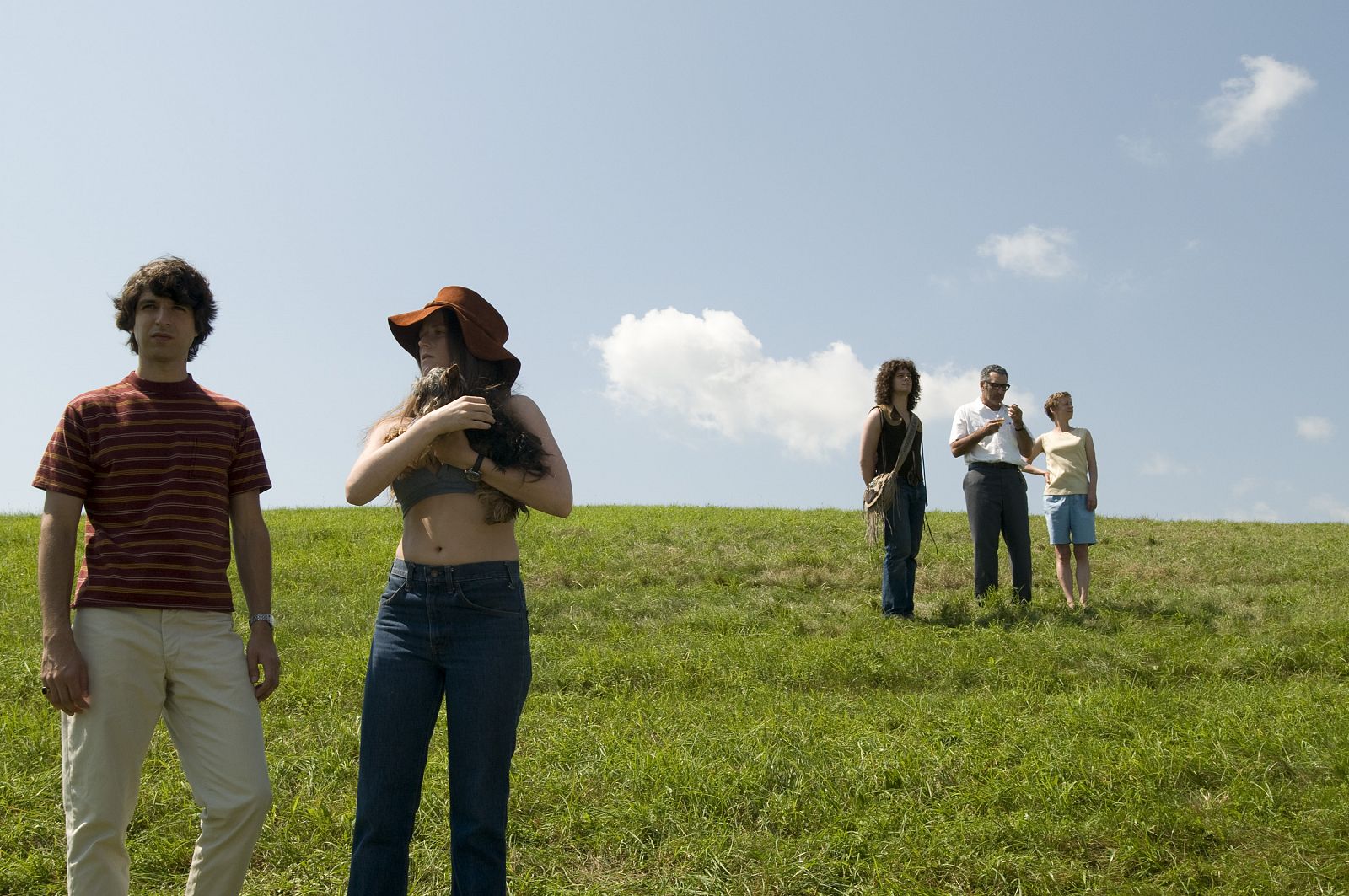 La película de Ang Lee aborda el festival por excelencia desde la óptica de un decorador en horas bajas que gestiona un motel junto con su familia cerca de la granja de White Lake, donde se celebra Woodstock.