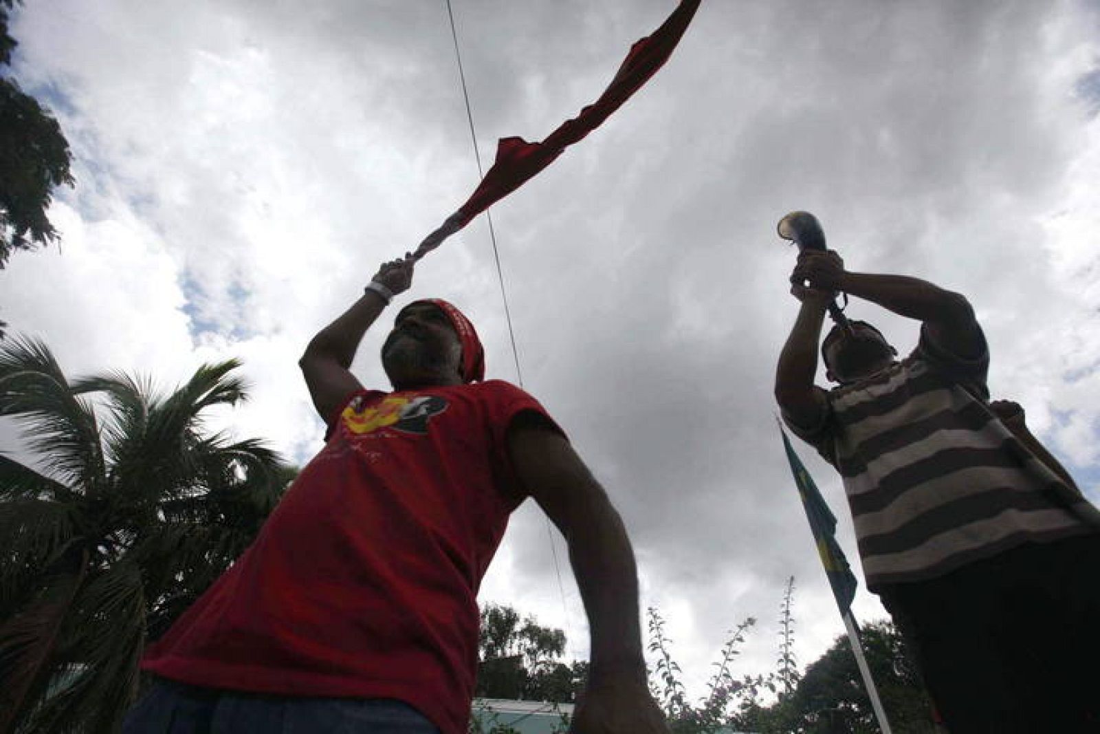 CRISIS ESTANCADA EN UNA HONDURAS QUE SUPERA LOS 90 DÍAS DE MARCHAS