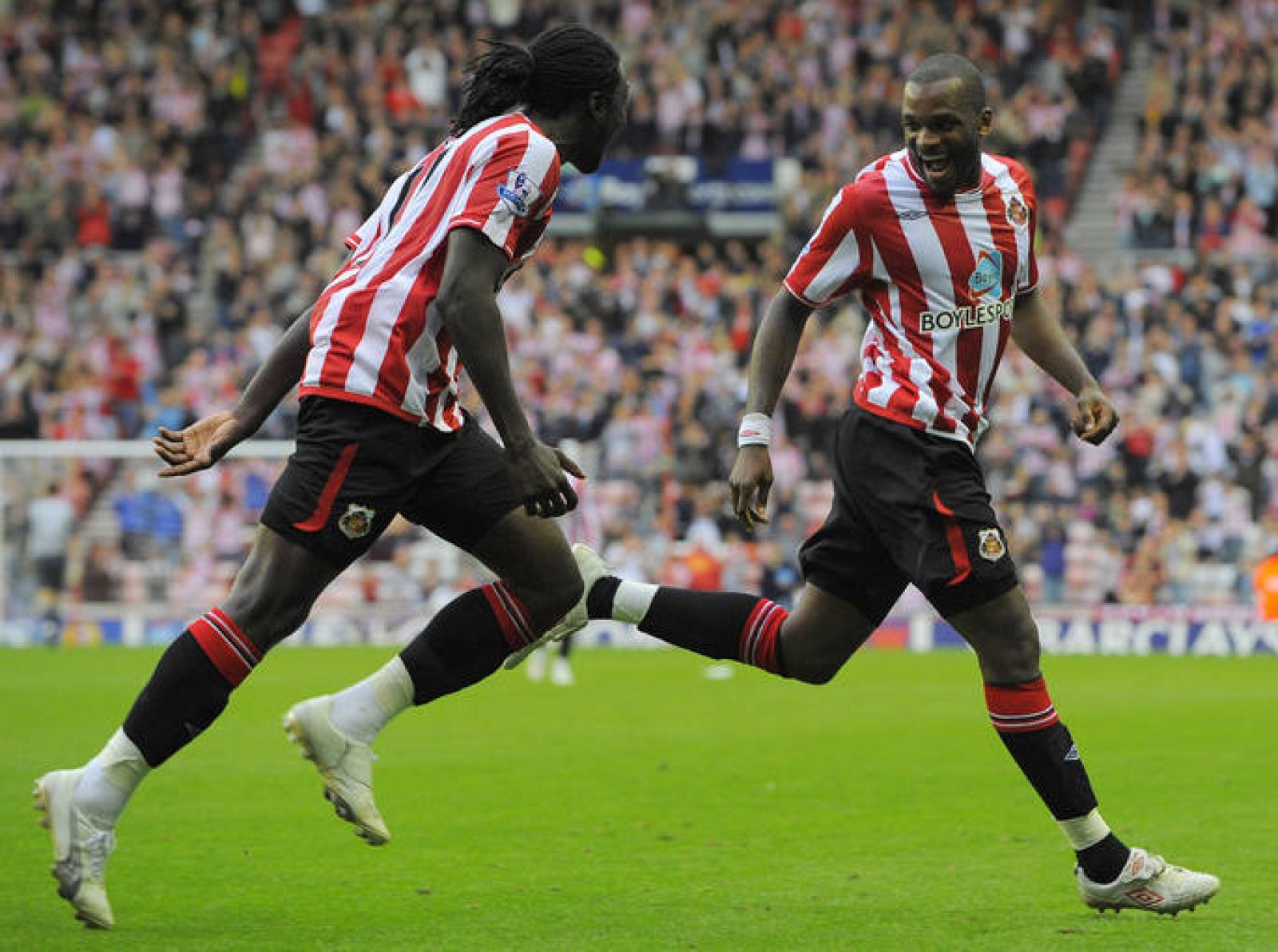 Sunderland's Bent celebrates scoring with Jones against Wolverhampton Wanderers during their English Premier League soccer match in Sunderland