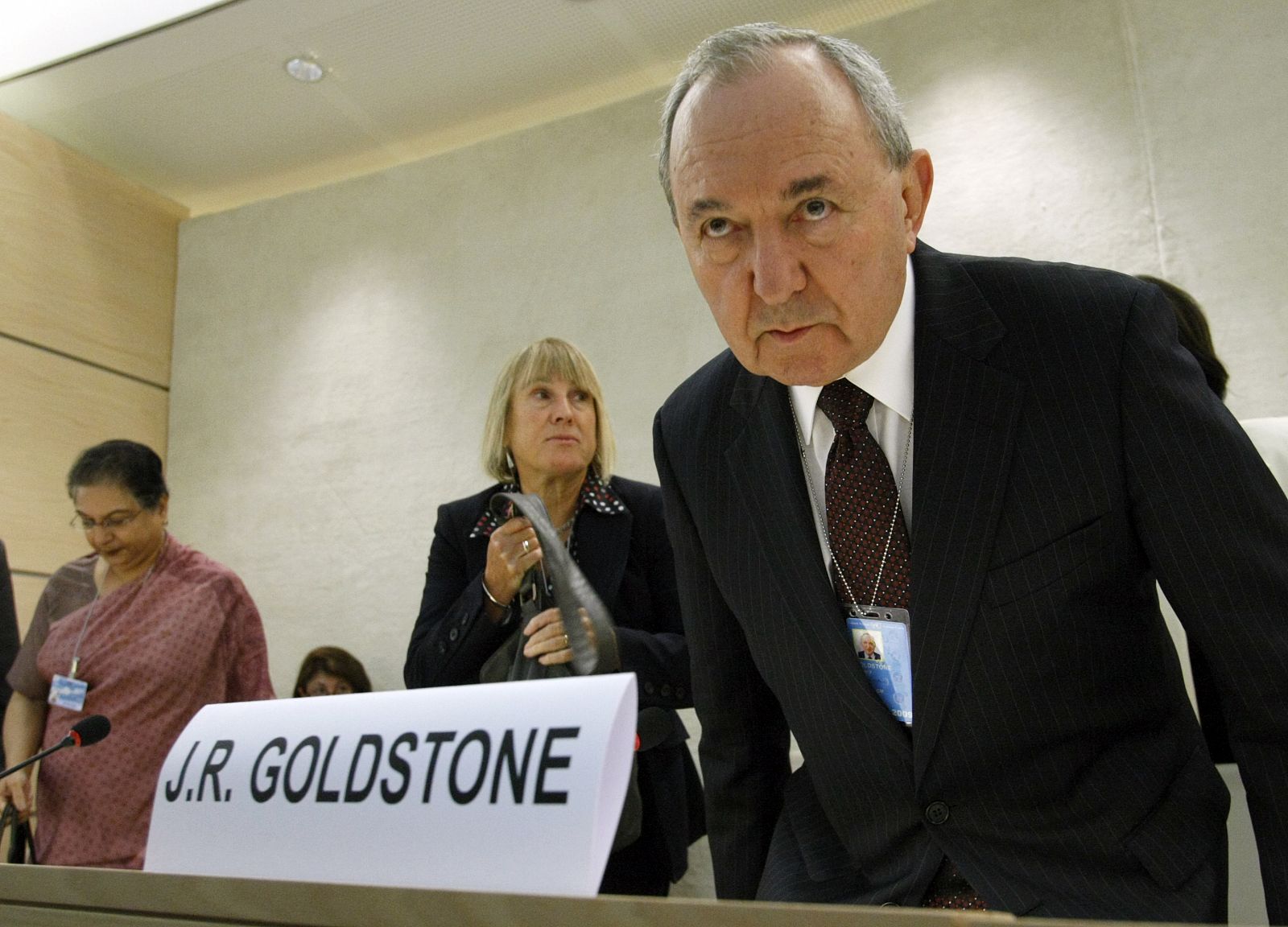 El juez Goldstone, durante su comparecencia ante el Consejo de Derechos Humanos de la ONU.