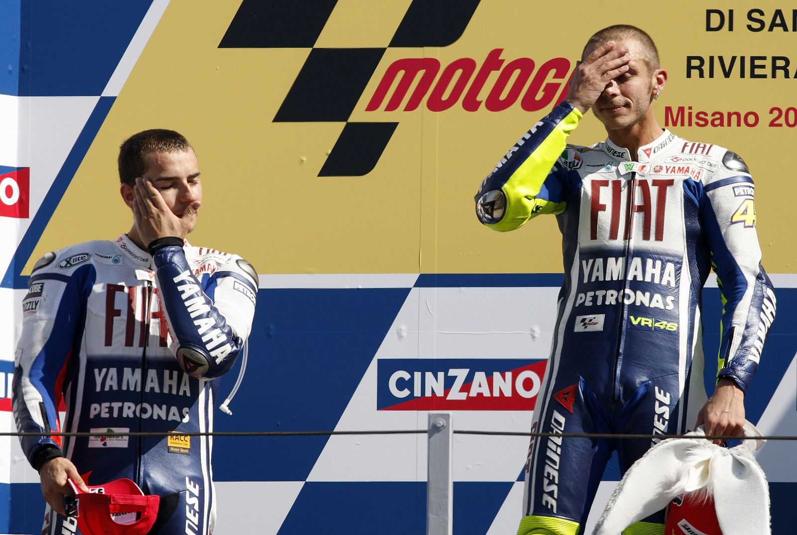 Rossi - Lorenzo, Lorenzo - Rossi; los dos han protagonizado un espectacular duelo en MotoGP.