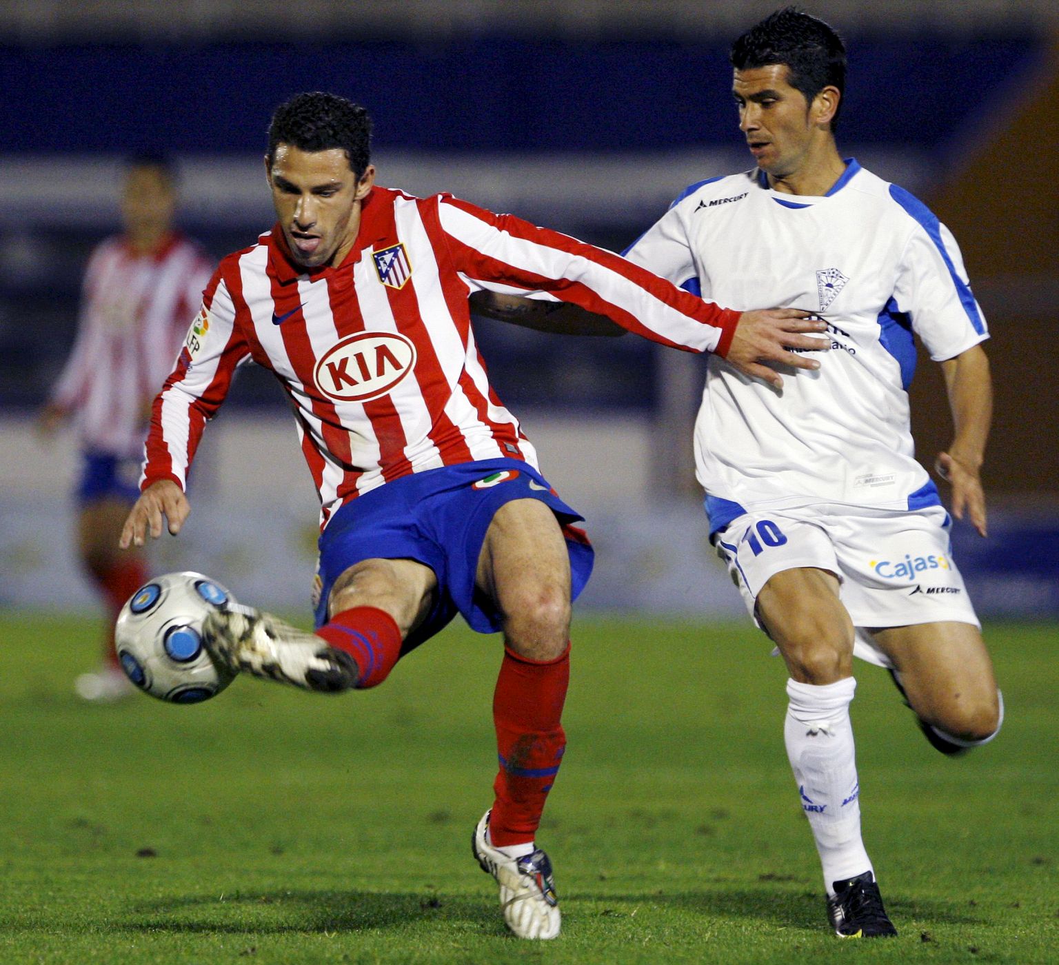 Maxi Rodríguez fue el autor del 0-2 copero en Marbella en el debut de Quique en el banquillo.