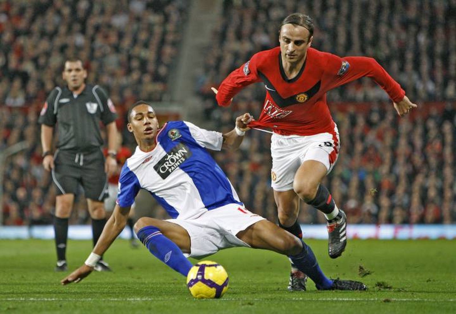 Berbatov, autor de uno de los dos tantos del United ante el Blackburn.