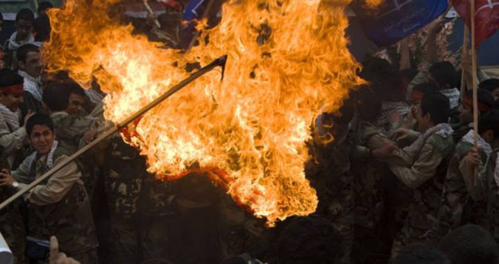 Musaví, principal líder del movimiento verde reformista, había instado esta semana a sus seguidores a aprovechar "la jornada contra la arrogancia" para retomar las protestas contra los resultados electorales