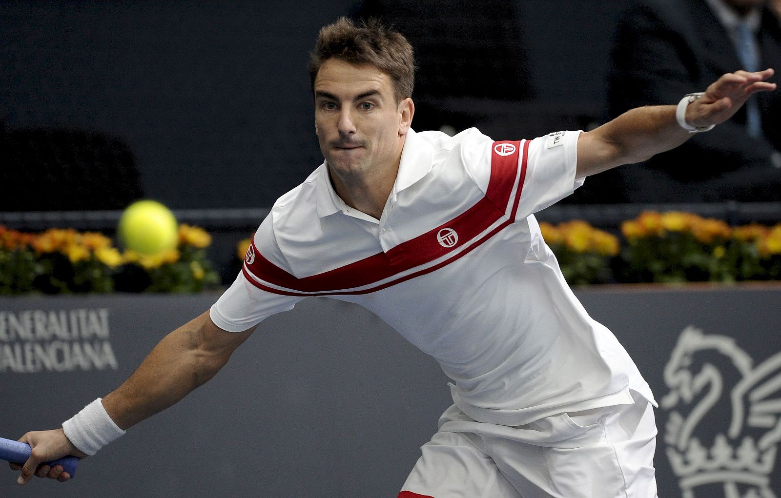 Tommy Robredo ha derrotado a Feliciano y ha conseguido acceder a cuartos de final del Valencia Open 500.