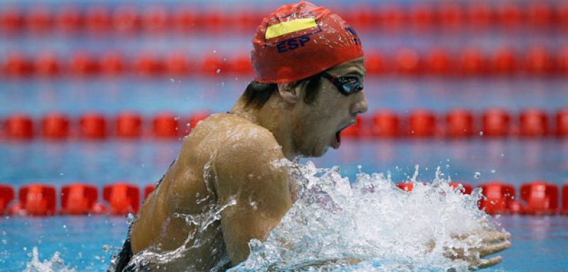Melquiades Álvarez logra el récord Europeo de los 200 metros braza.