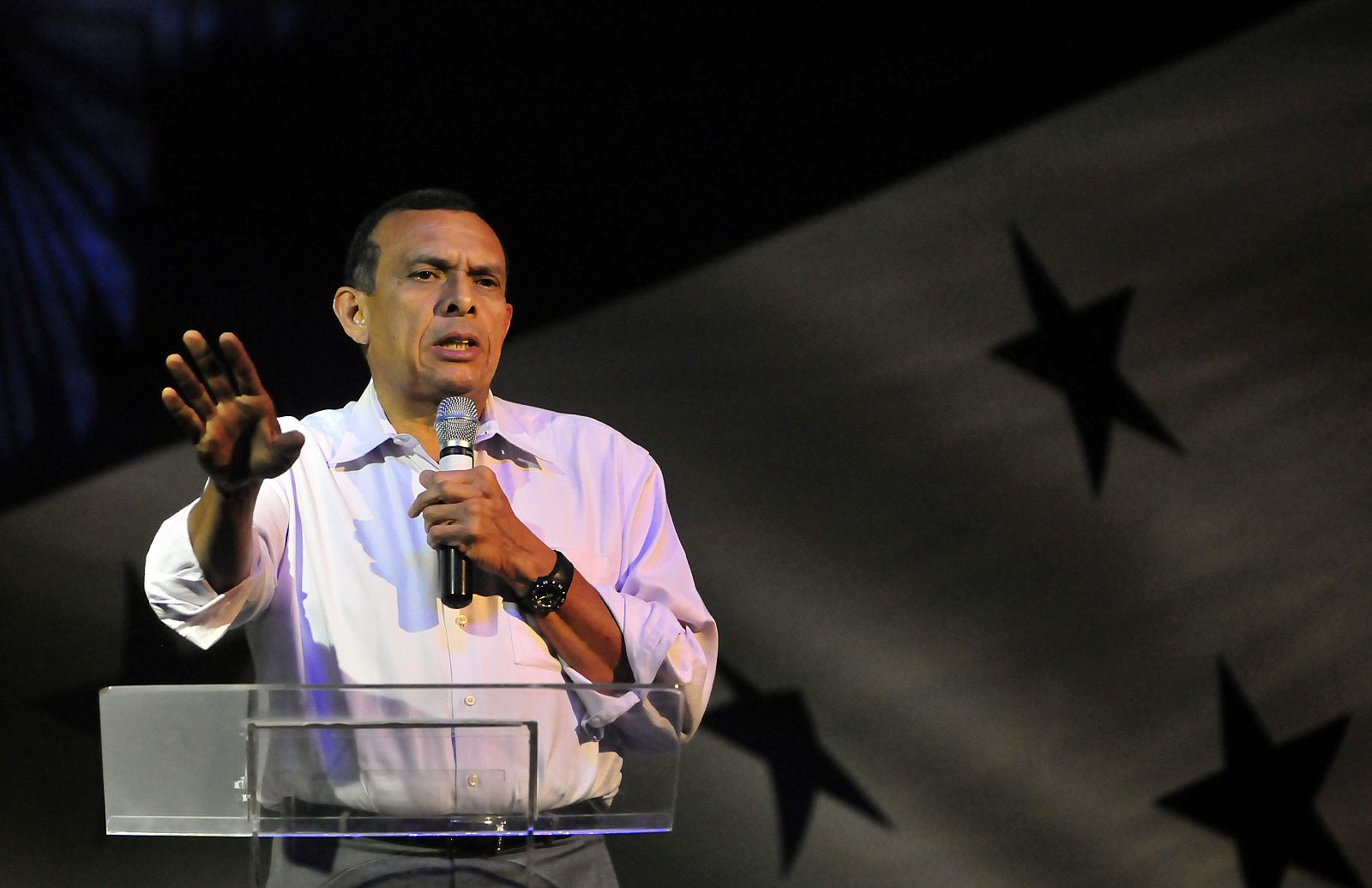 El presidente electo de Honduras, Porfirio Lobo