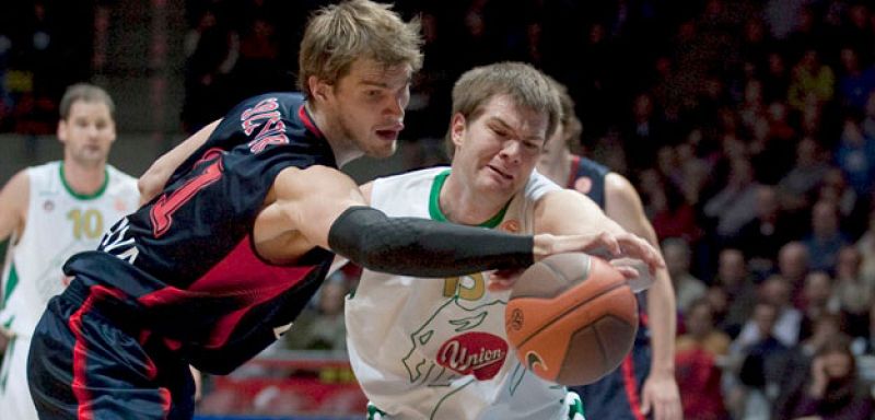 El Caja Laboral se mete en el 'Top-16' tras imponerse con facilidad al Olimpia.