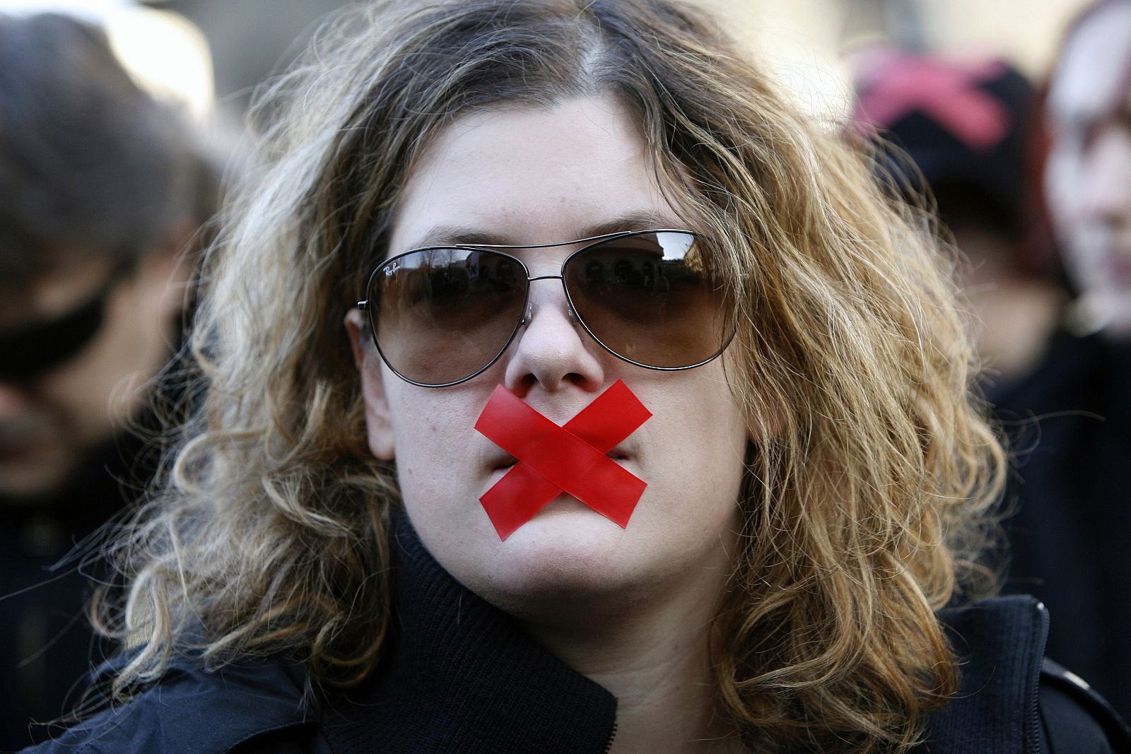 Una periodista durante una una manifestación contra la censura celebrada en Zagreb (Croacia) el pasado 10 de diciembre.