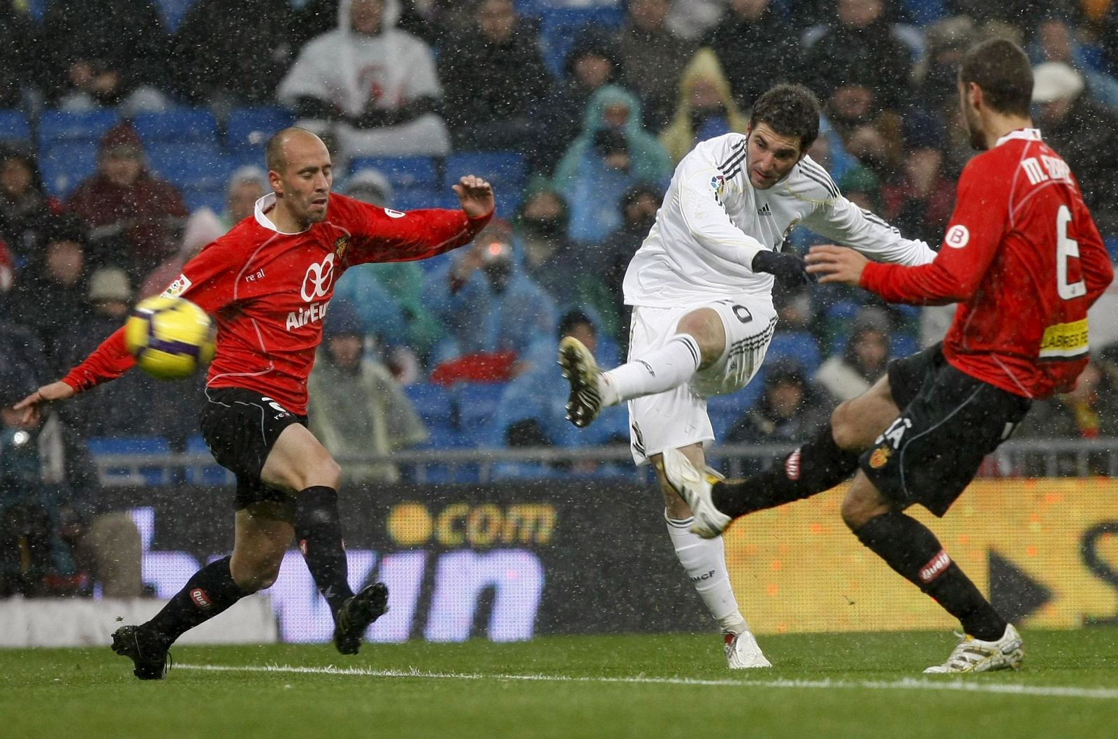 El delantero argentino del Real Madrid Gonzalo Higuaín