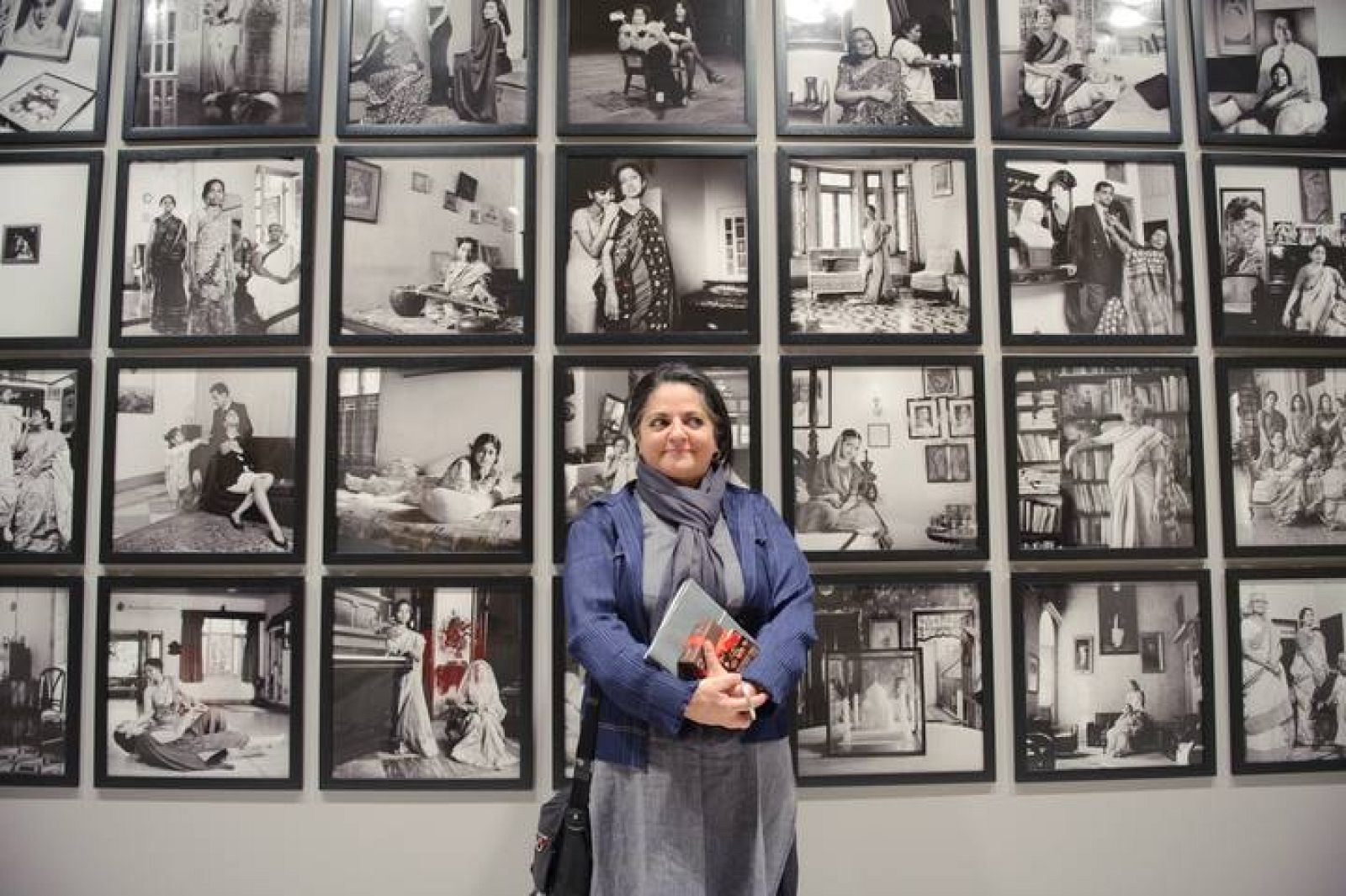 La artista india en la presentación de la exposición que podrá visitarse hasta el 2 de Mayo en la Fundación Mapfre de Madrid. 