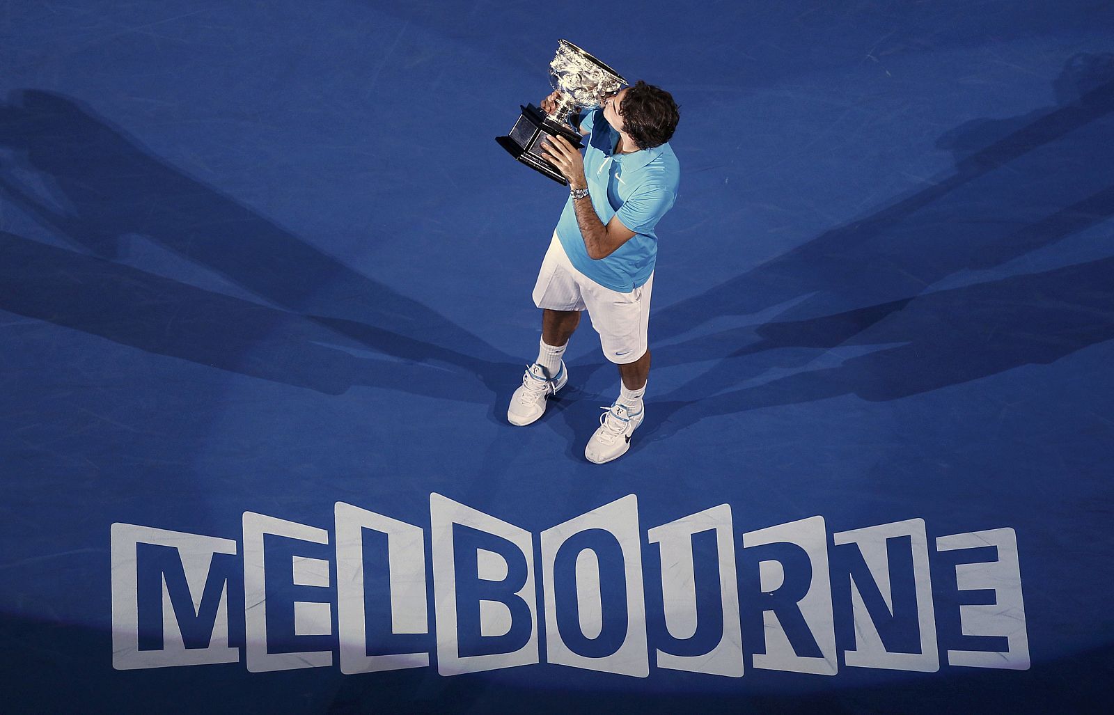 El suizo Roger Federer sumó su 16º título del Grand Slam en Australia.
