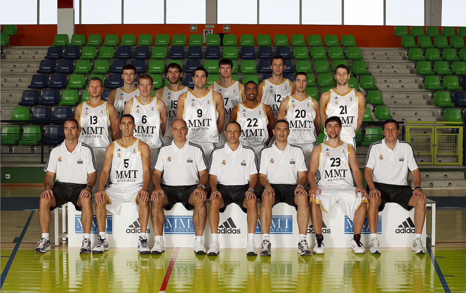 La sección de baloncesto del Real Madrid, al completo.