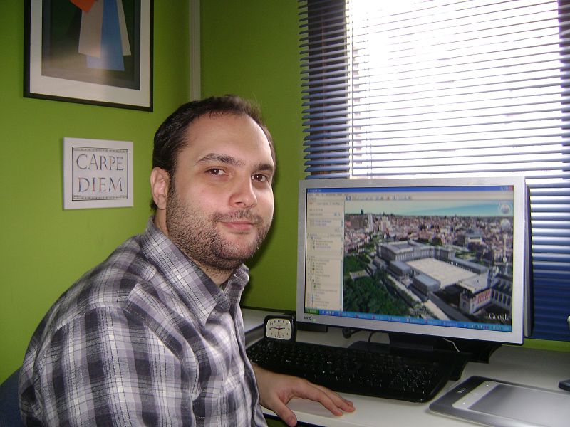 David Alonso ha creado en 3D para Google Earth más de un centenar de edificios en Madrid, entre ellos algunos tan emblemáticos como el Palacio Real o la Cibeles