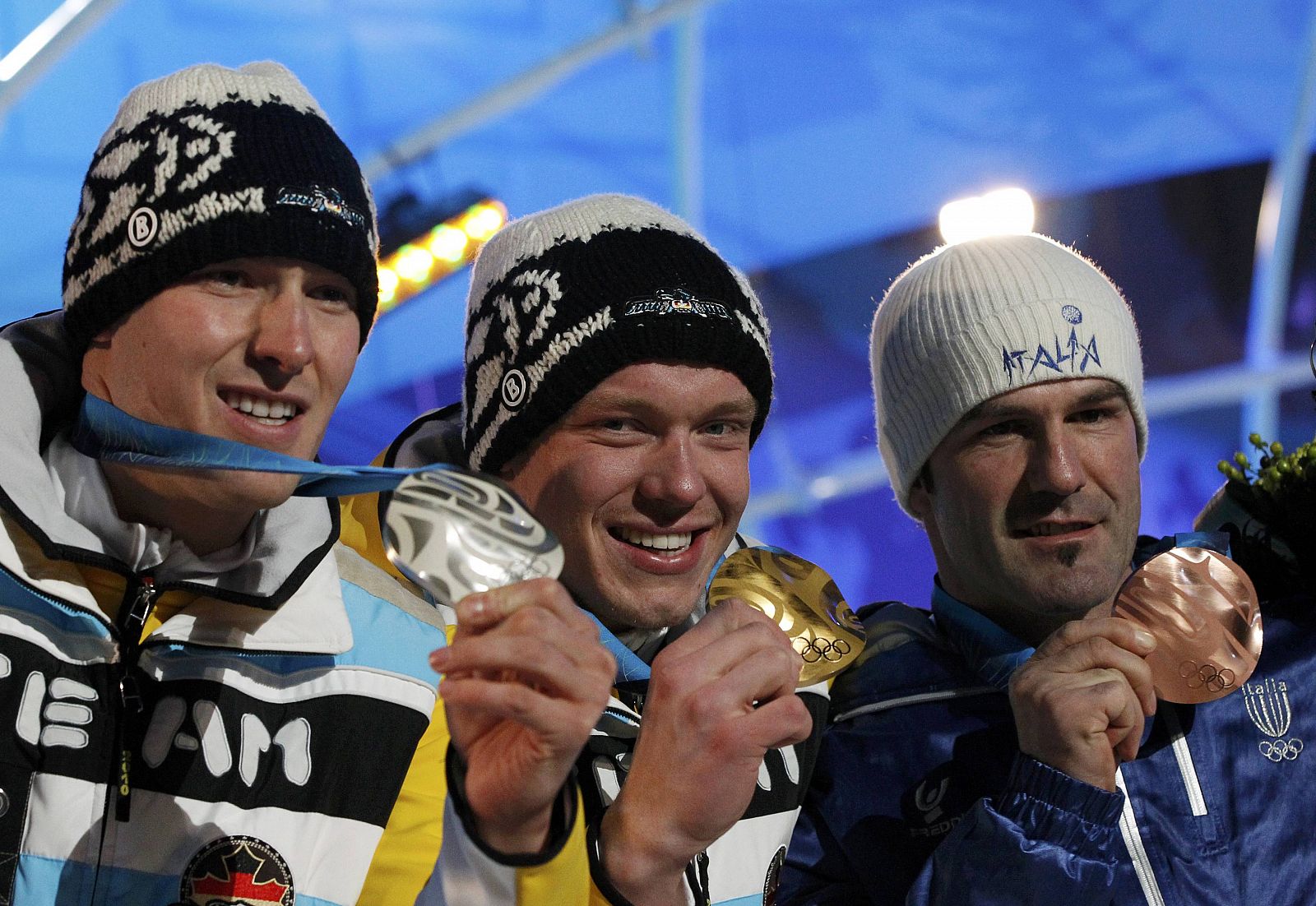 Los medallistas, con Moeller en primer término con su medalla de plata.