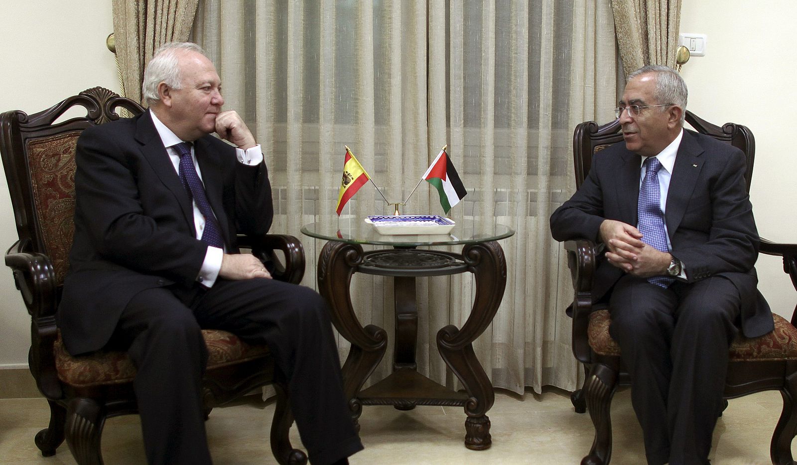 Moratinos se reúne con el primer ministro palestino, Salam Fayyad, en Ramala