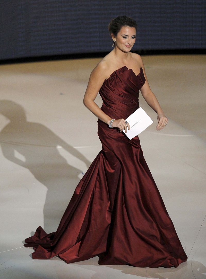 Presenter Cruz Actor walks the stage to present best actor in a leading role during the 82nd Academy Awards in Hollywood