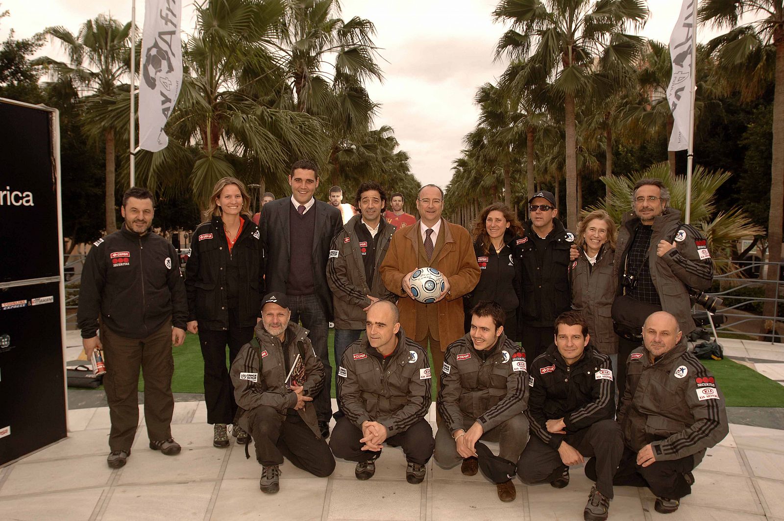 El alcalde y el concejal de Deportes de Almería despidieron a la expedición.