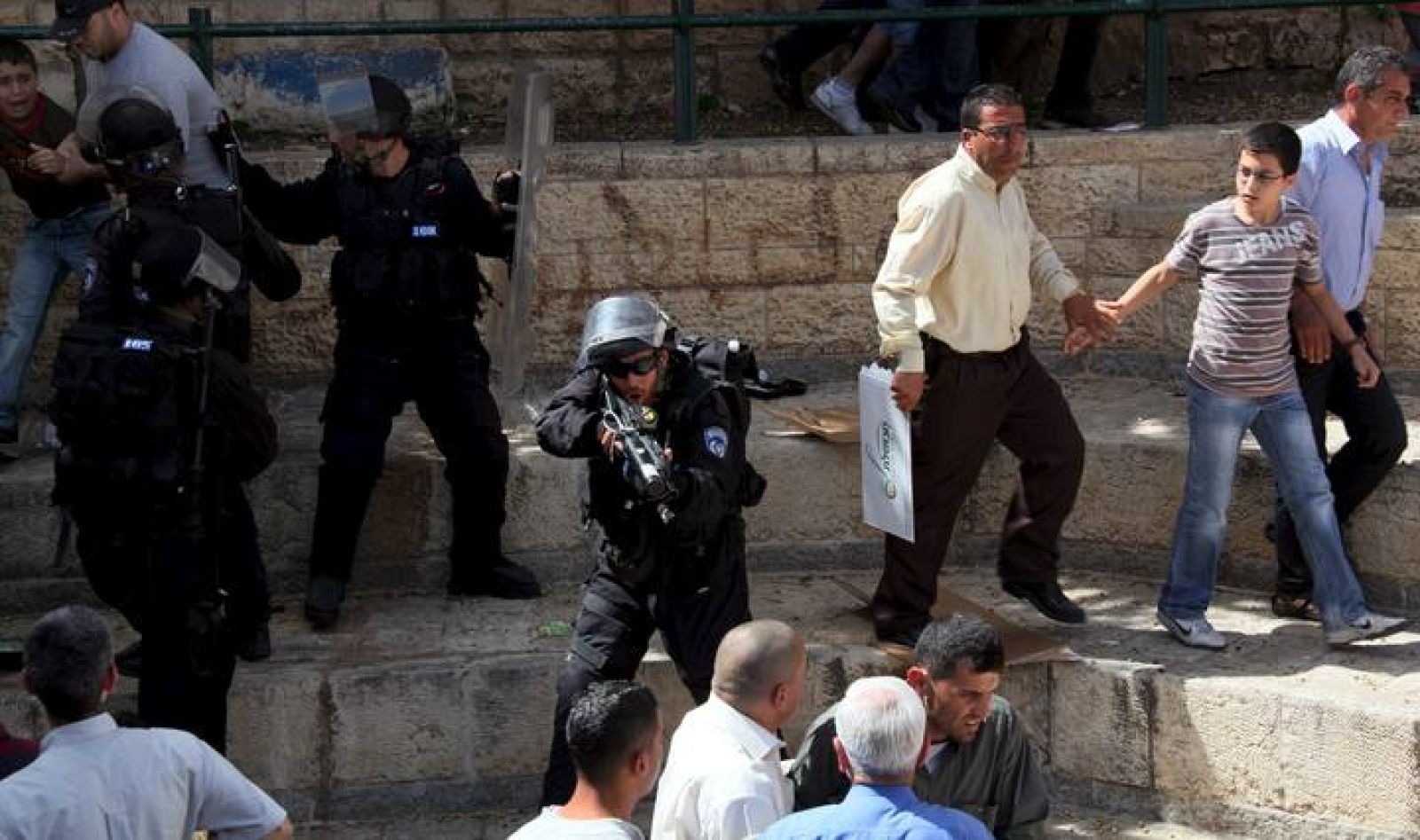 Jerusalén Este ha sido escenario, de nuevo, de enfrentamientos durante los rezos del viernes 