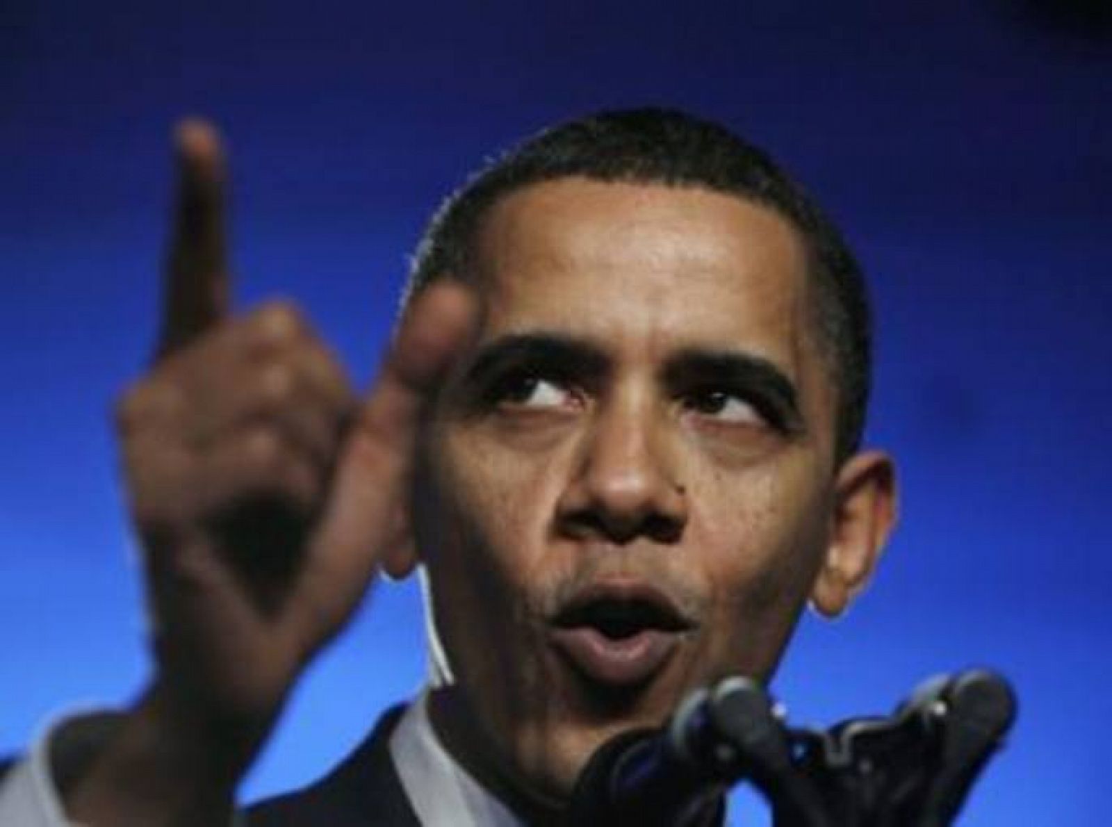 U.S. President Barack Obama speaks at a fundraising reception for U.S. Senator Claire McCaskill in St. Louis