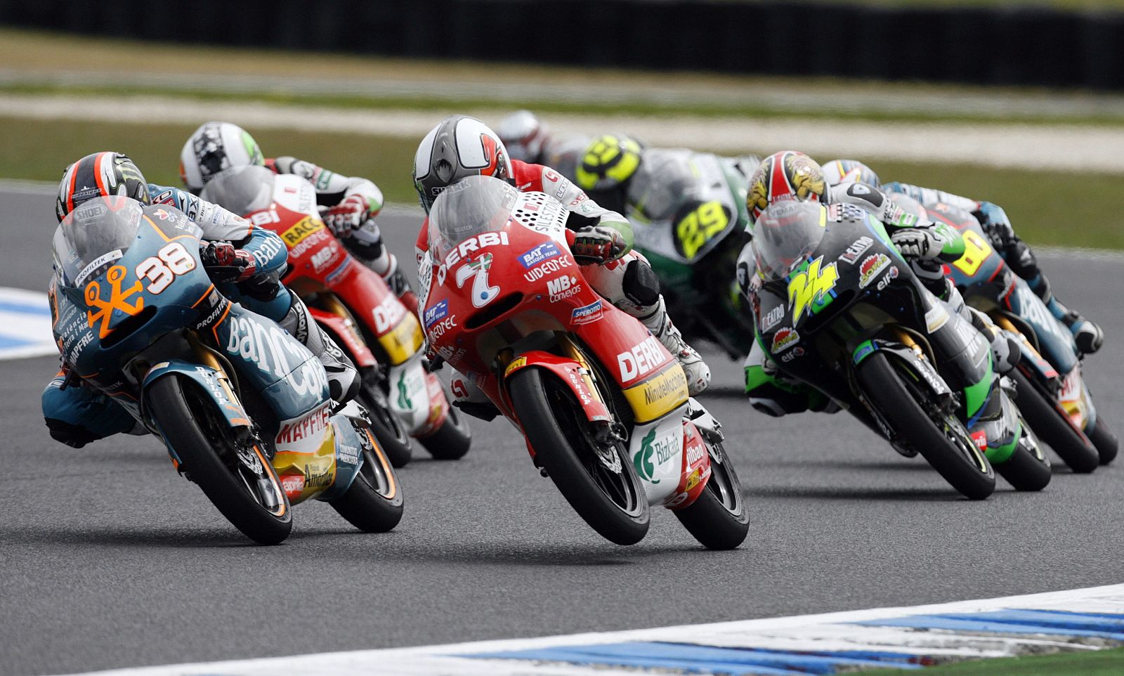 El piloto vizcaíno Efrén Vázquez durante el GP de Australia de la temporada 2009.