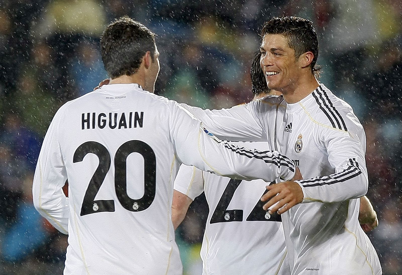 Valdano destaca la "fantástica relación con el gol" de Higuaín y Cristiano Ronaldo.